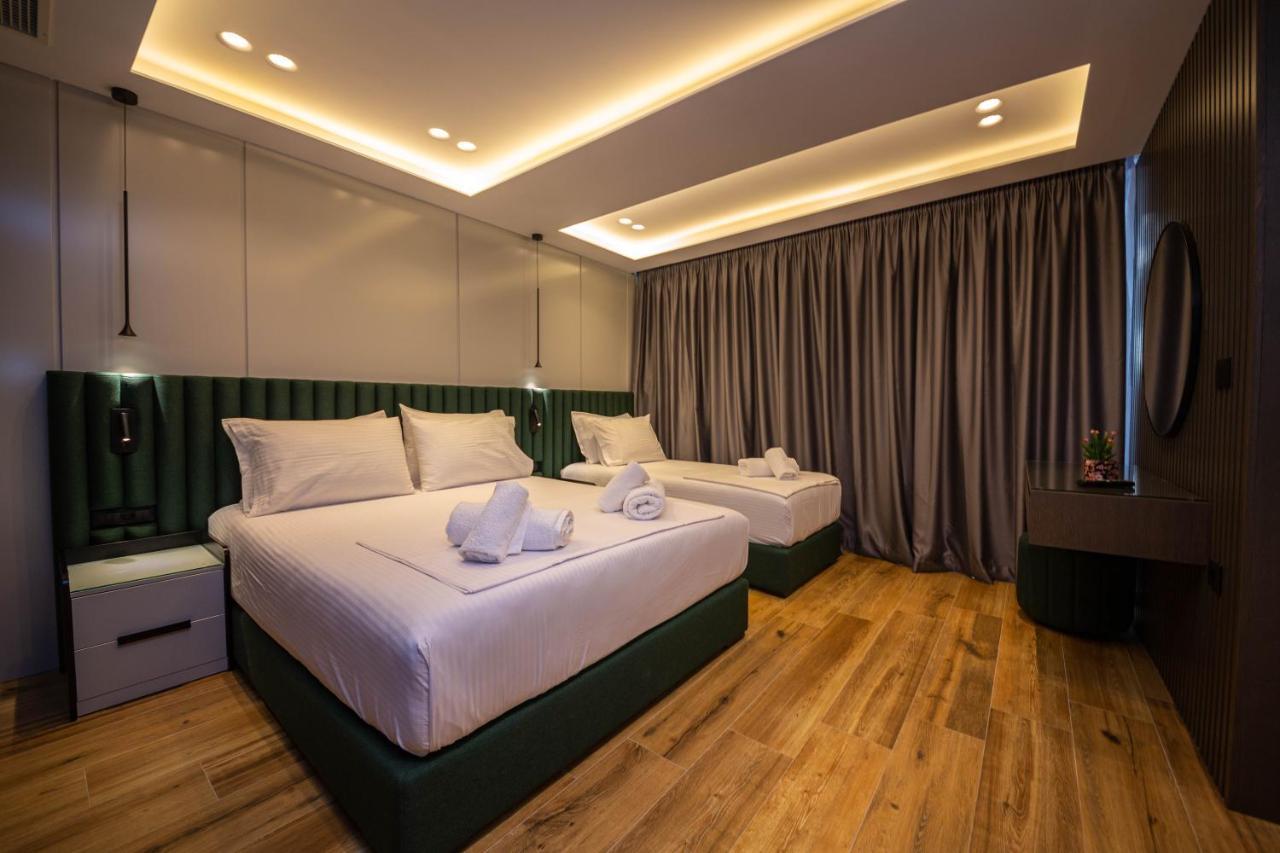 Hotel Lili-1 Саранда Екстер'єр фото